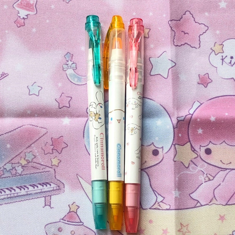 Cinnamoroll Double Highlighter Set